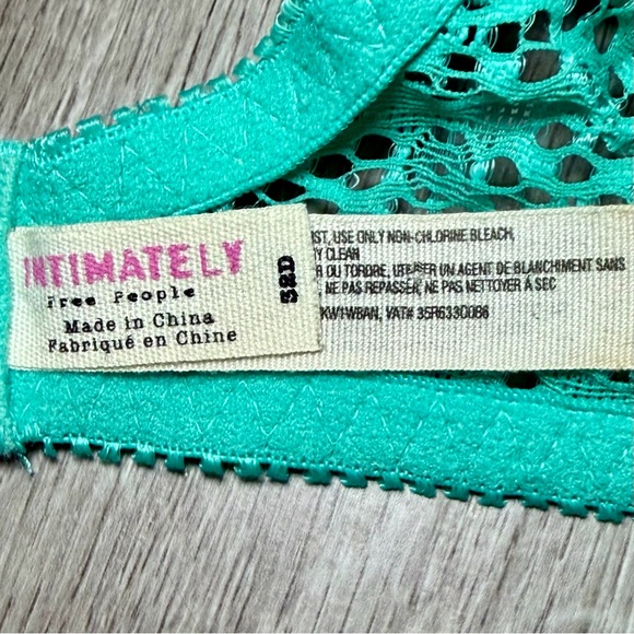 Free People Intimately “Tres Jolie” Lace Underwire Bra | 32D | Teal - Picture 2 of 4